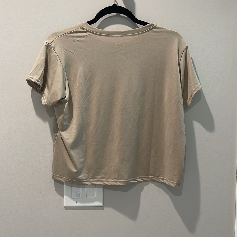 Realessentials Cream Crop Top size M - Picture 5 of 5